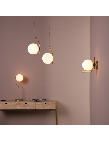 Candeeiro de Mesa MAUI ACB Lighting em Metal Dourado e Vidro Opalino