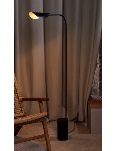 Candeeiro de Pé Liggera em Vidro e Metal - Design Contemporâneo
